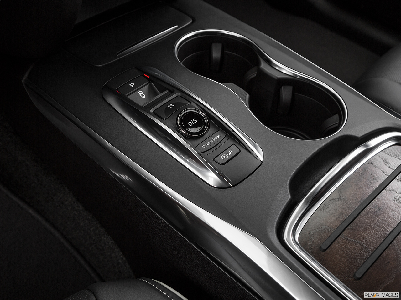2017 Acura MDX Base Gear shifter/center console. 