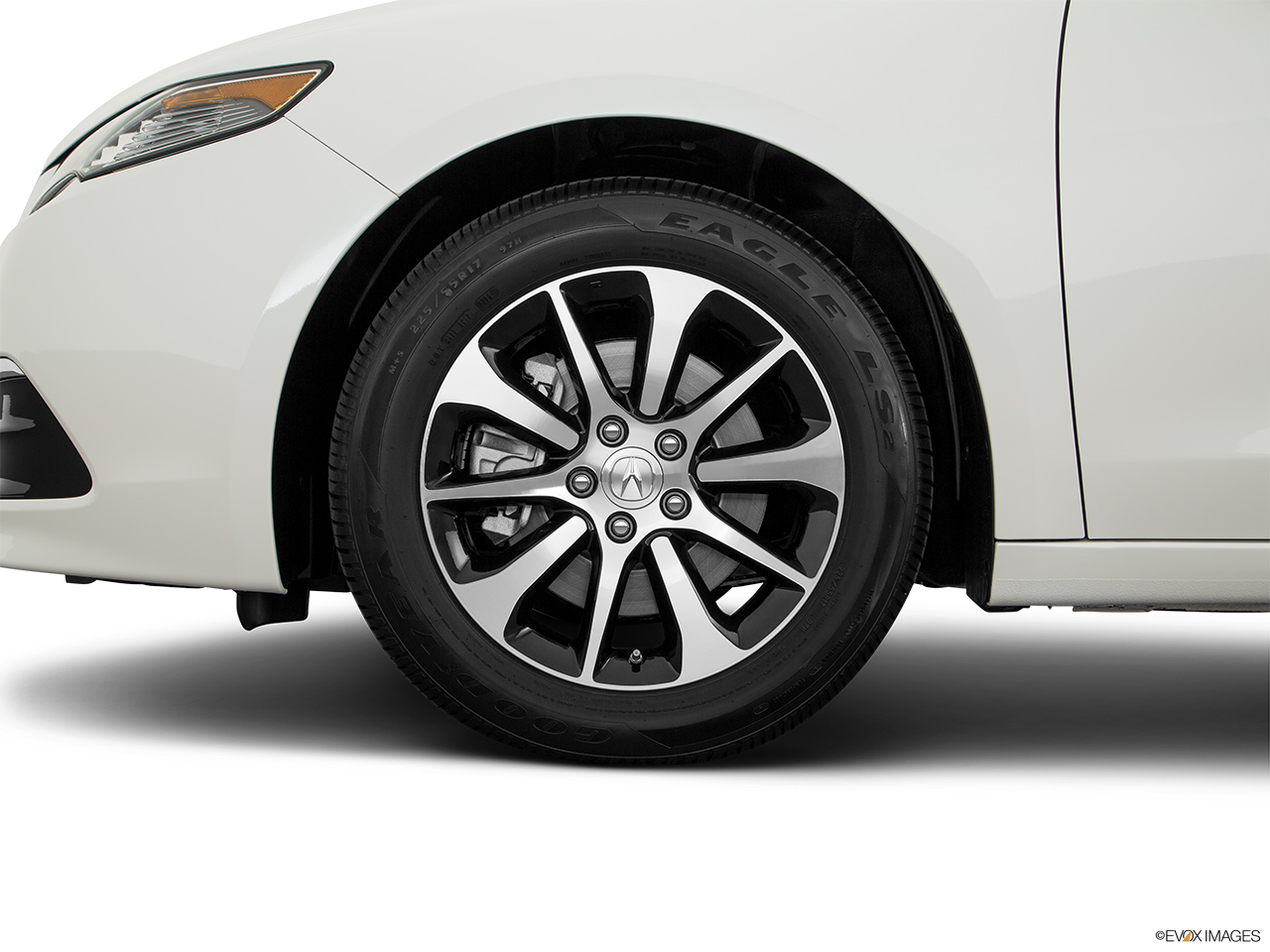 2017 Acura TLX 2.4 8-DCP P-AWS Front Drivers side wheel at profile. 
