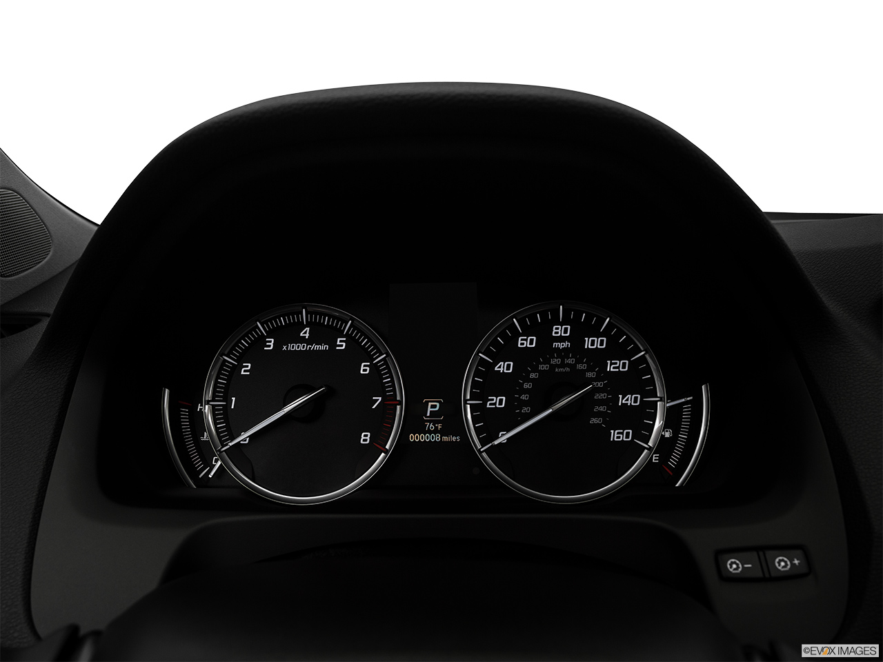 2017 Acura TLX 2.4 8-DCP P-AWS Speedometer/tachometer. 