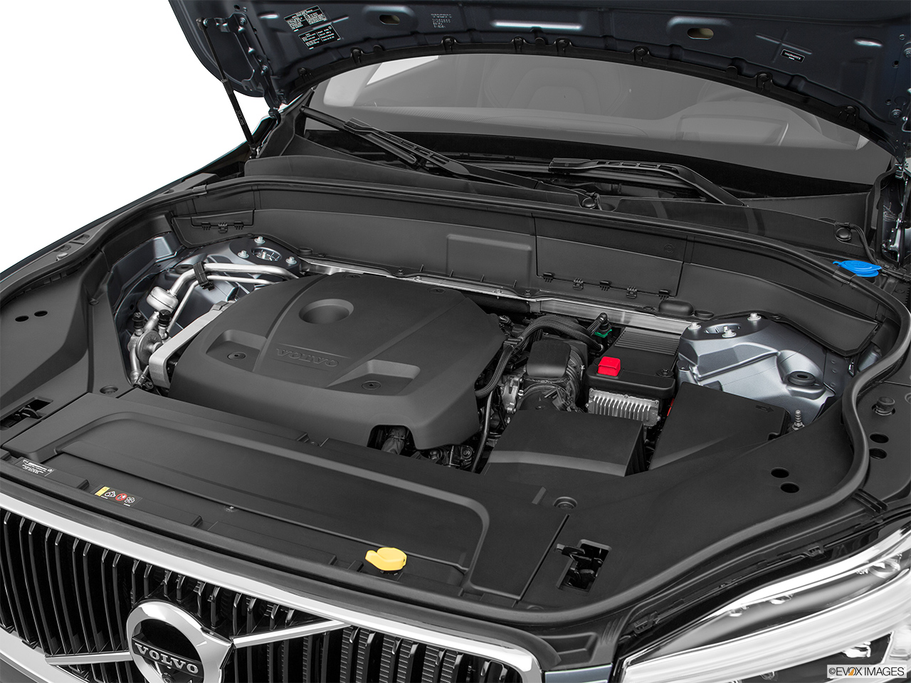2018 Volvo XC90 T6 Momentum Engine. 