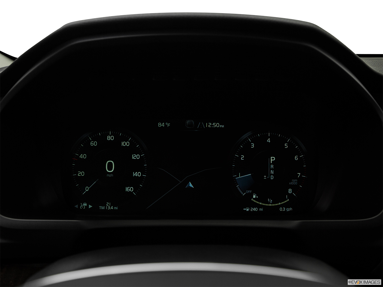 2018 Volvo XC90 T6 Momentum Speedometer/tachometer. 