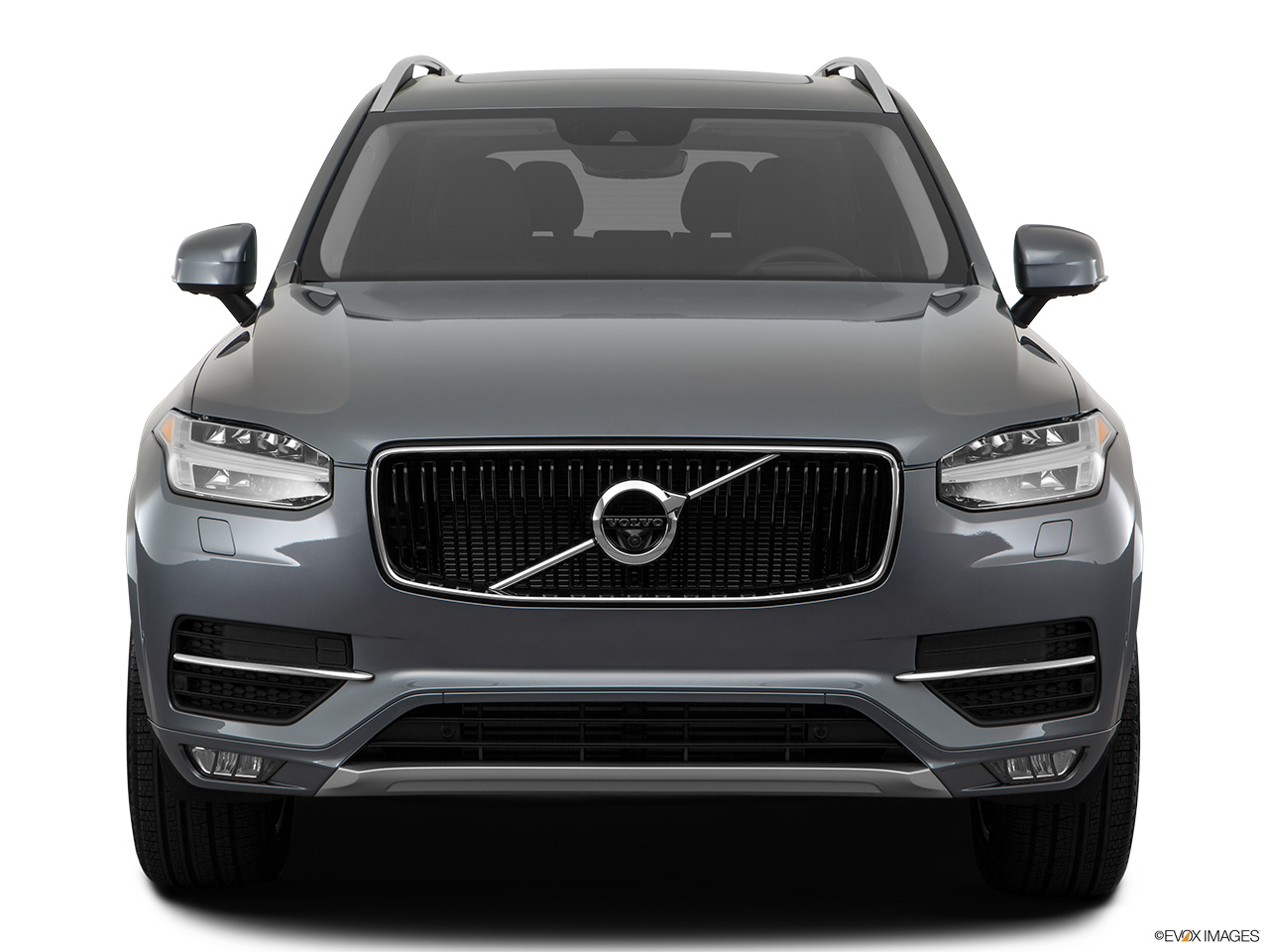 2018 Volvo XC90 T6 Momentum Low/wide front. 
