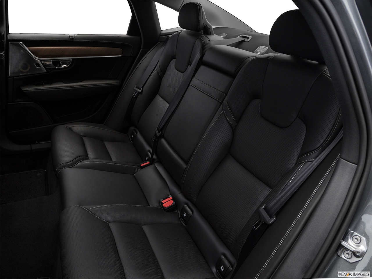 2017 Volvo S90 T6 Inscription Rear seats from Drivers Side. 