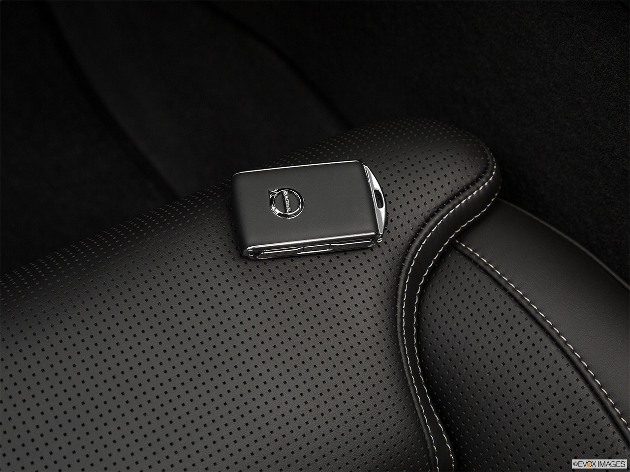 2017 Volvo S90 T6 Inscription Key fob on driver's seat. 