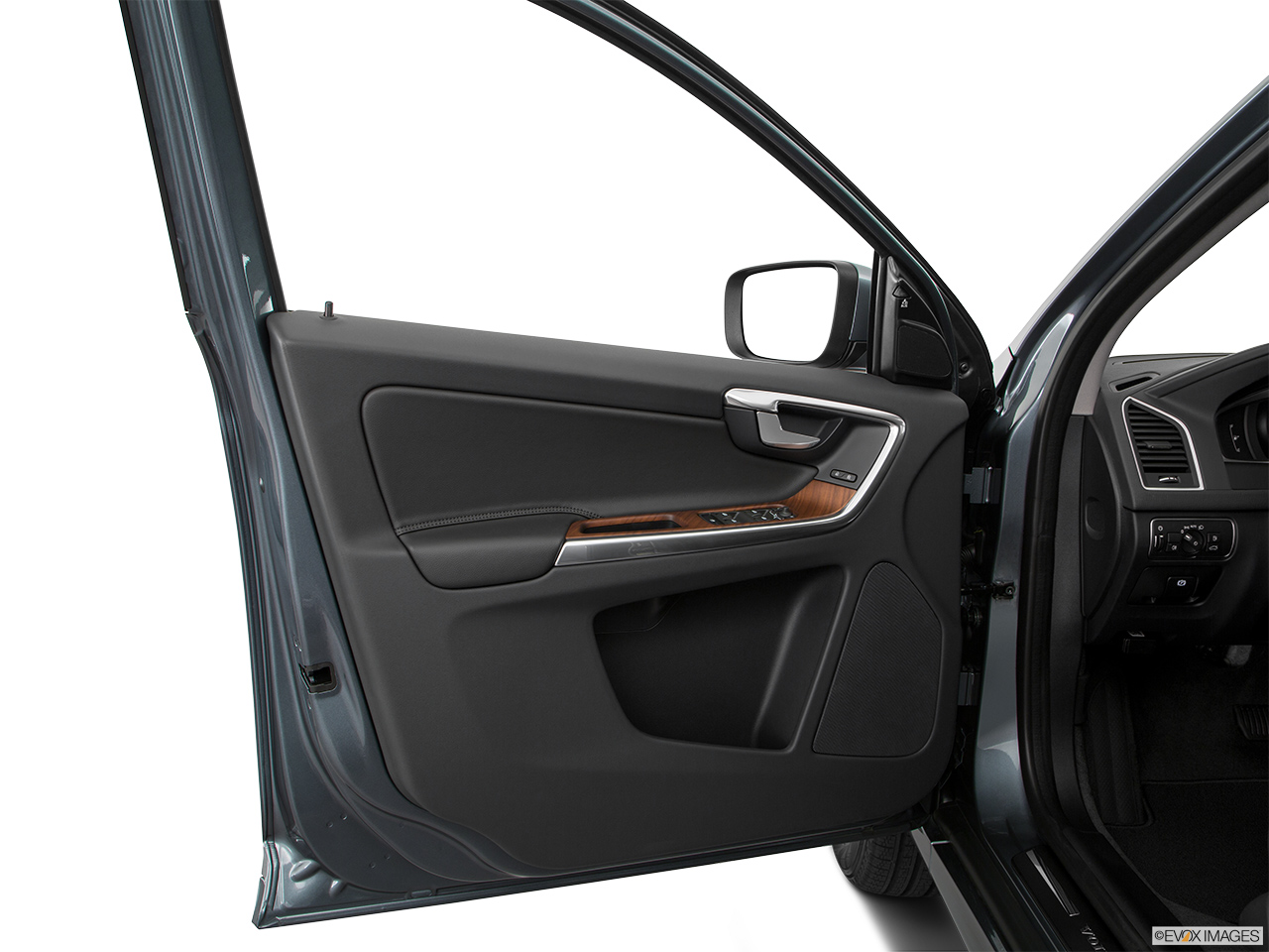 2017 Volvo XC60 T5 Inscription Inside of driver's side open door, window open. 