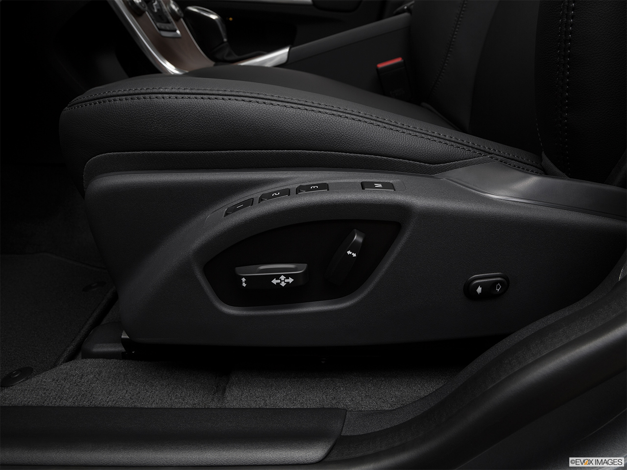2017 Volvo XC60 T5 Inscription Seat Adjustment Controllers. 