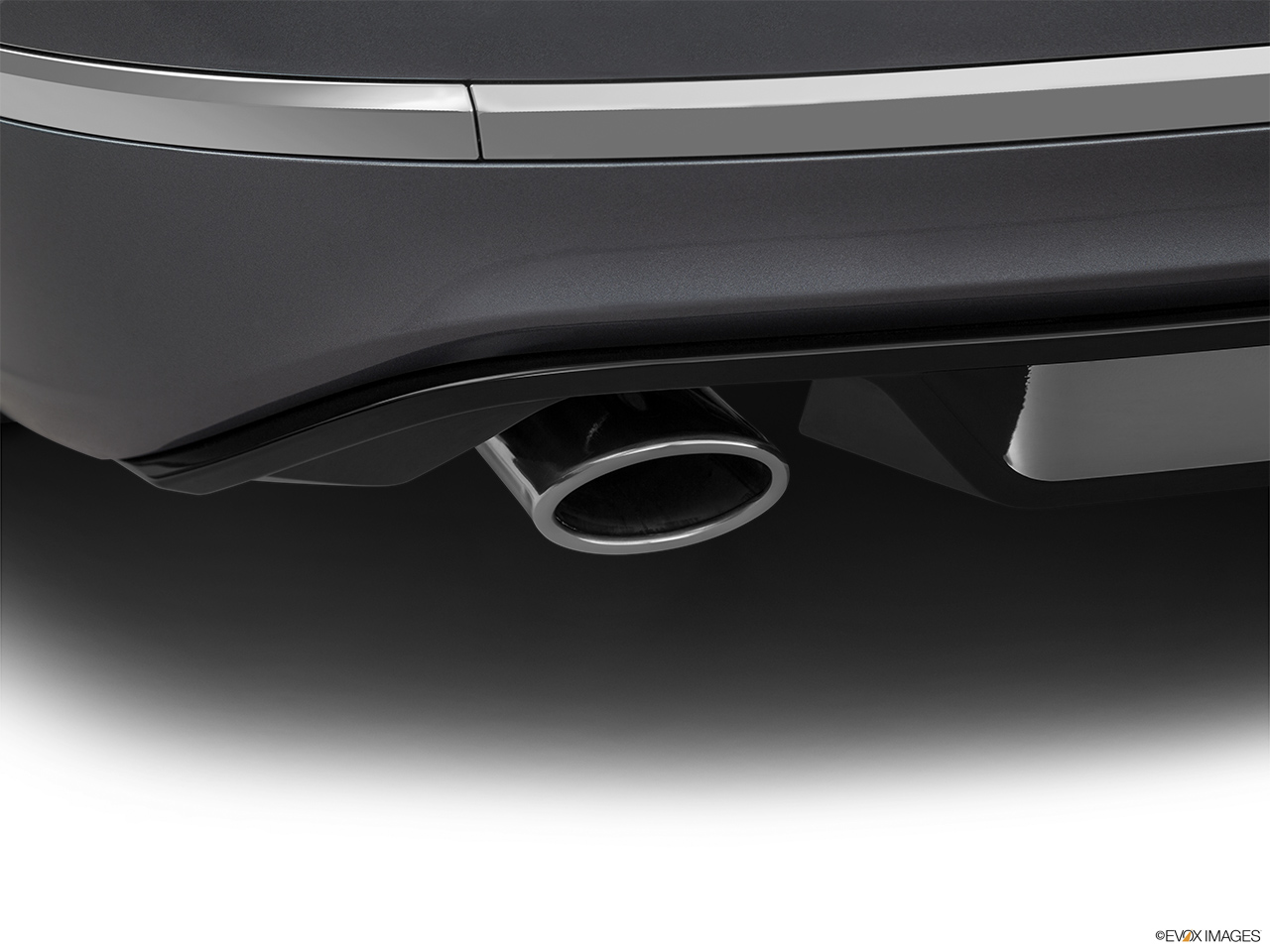 2018 Volkswagen Passat R-Line Chrome tip exhaust pipe. 