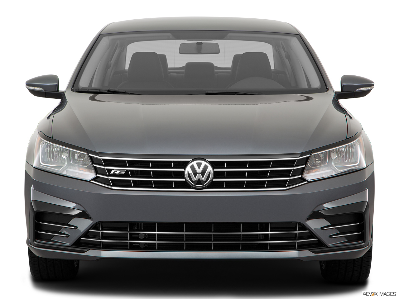 2018 Volkswagen Passat R-Line Low/wide front. 