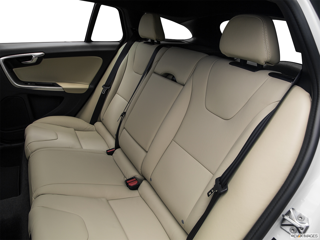 2017 Volvo V60 T5 Premier Rear seats from Drivers Side. 