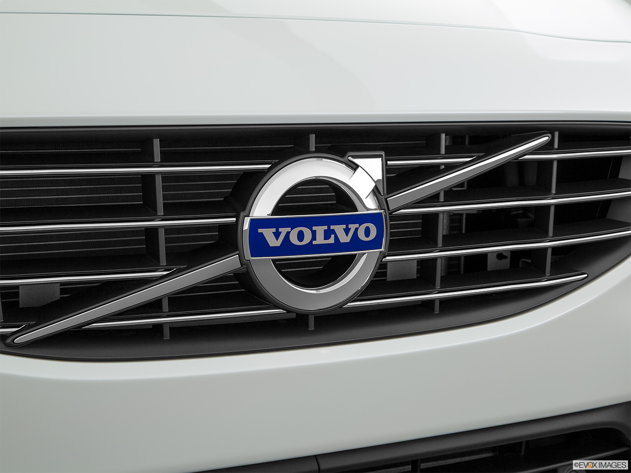 2017 Volvo V60 T5 Premier Rear manufacture badge/emblem 