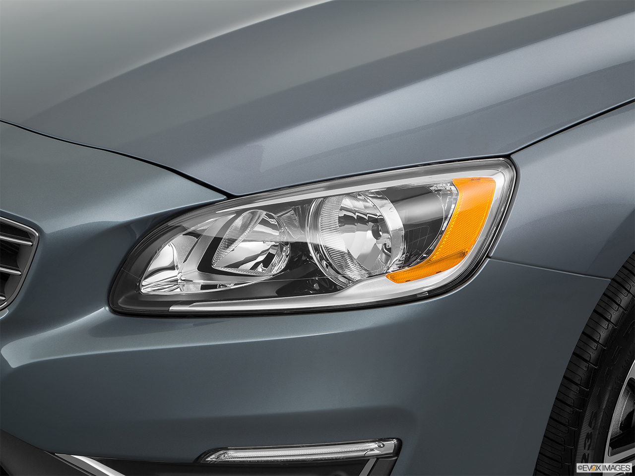 2017 Volvo S60 T5 Inscription Drivers Side Headlight. 