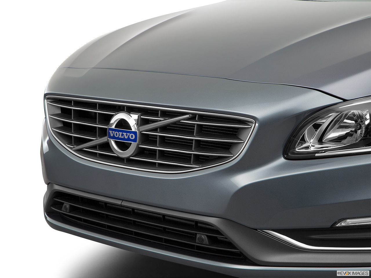 2017 Volvo S60 T5 Inscription Close up of Grill. 