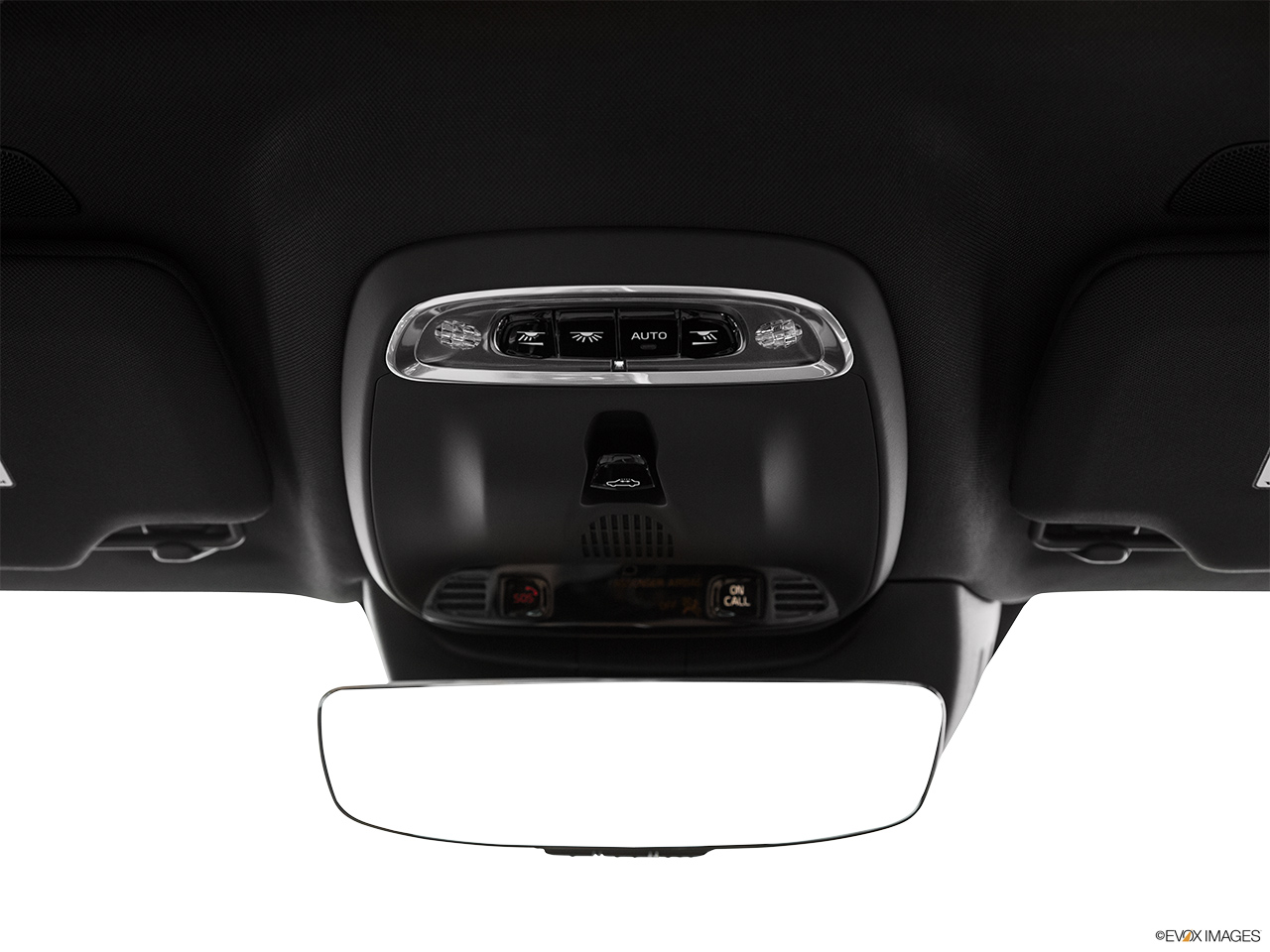 2017 Volvo S90 T6 Momentum Courtesy lamps/ceiling controls. 