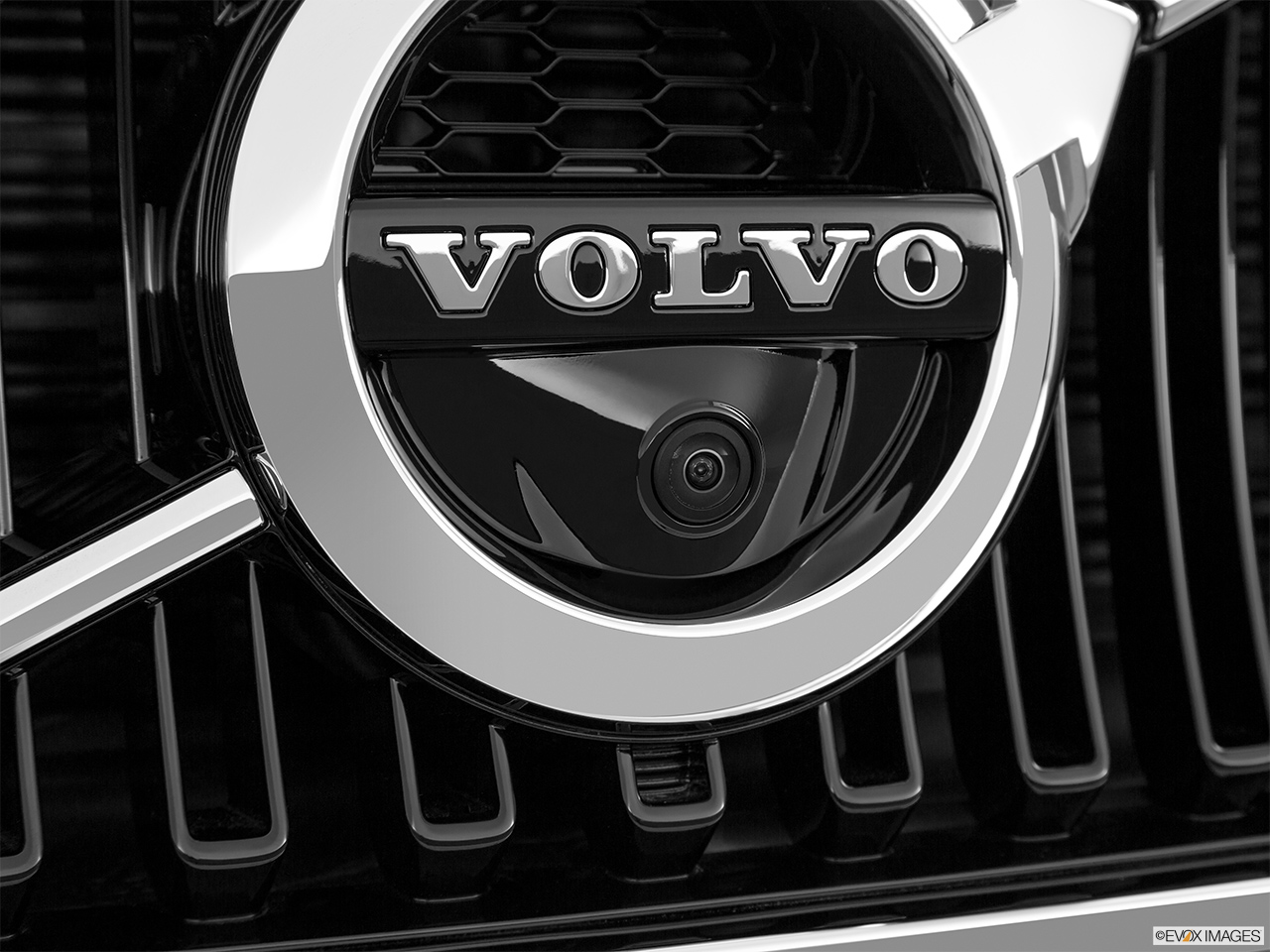 2017 Volvo S90 T6 Momentum Exterior Bonus Shots (no set spec) 