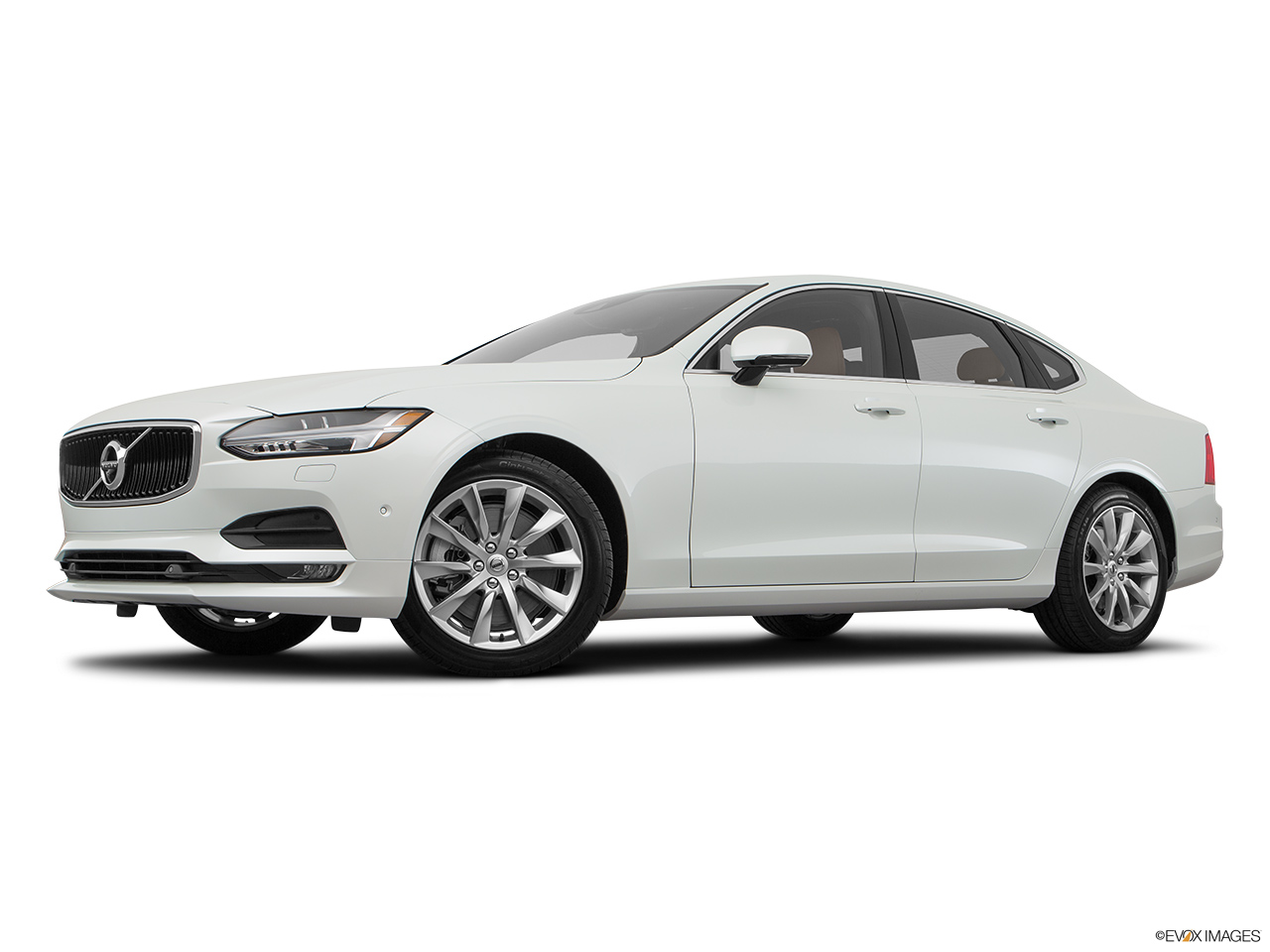 2017 Volvo S90 T6 Momentum Low/wide front 5/8. 