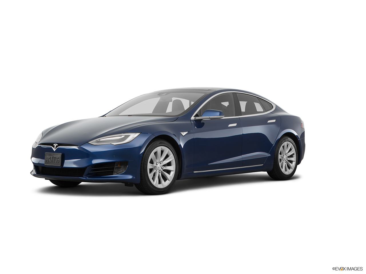 2022 Tesla Model S  Front Quarter