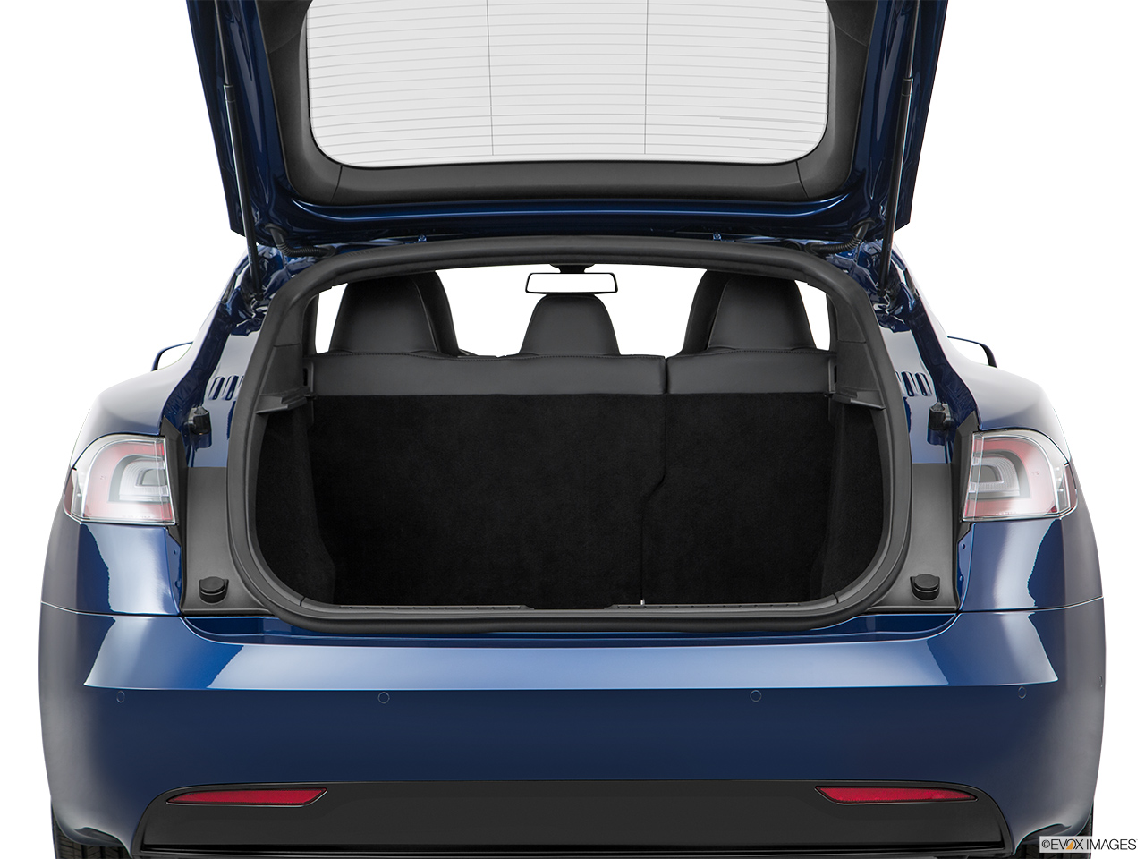 2016 Tesla Model S 75 Trunk open. 