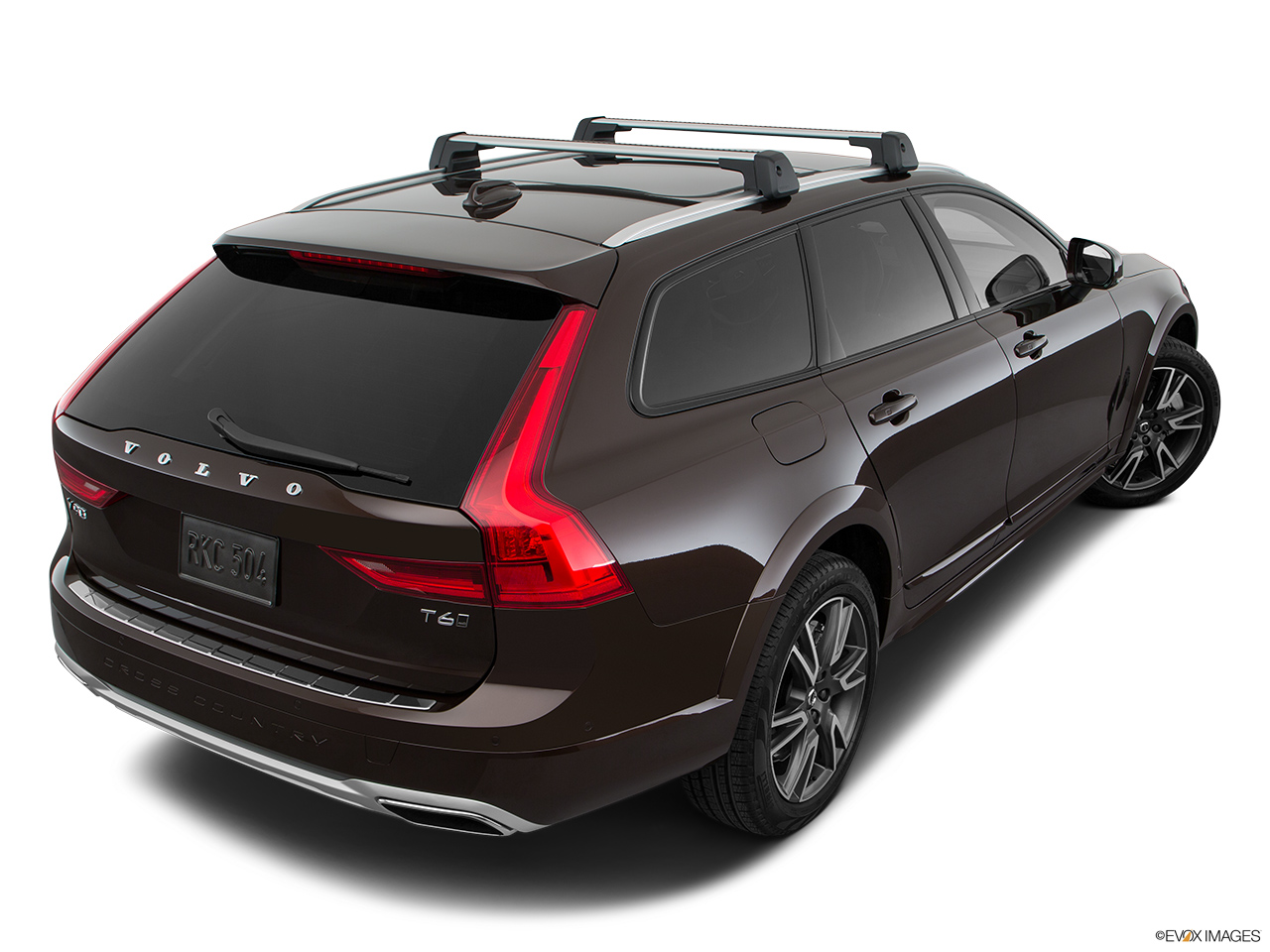 2017 Volvo V90 Cross Country T6 AWD Rear 3/4 angle view. 