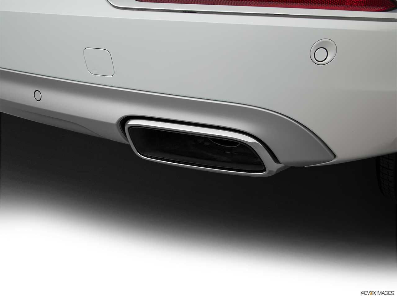 2017 Volvo XC90 Plug-In Hybrid T8 Inscription Chrome tip exhaust pipe. 