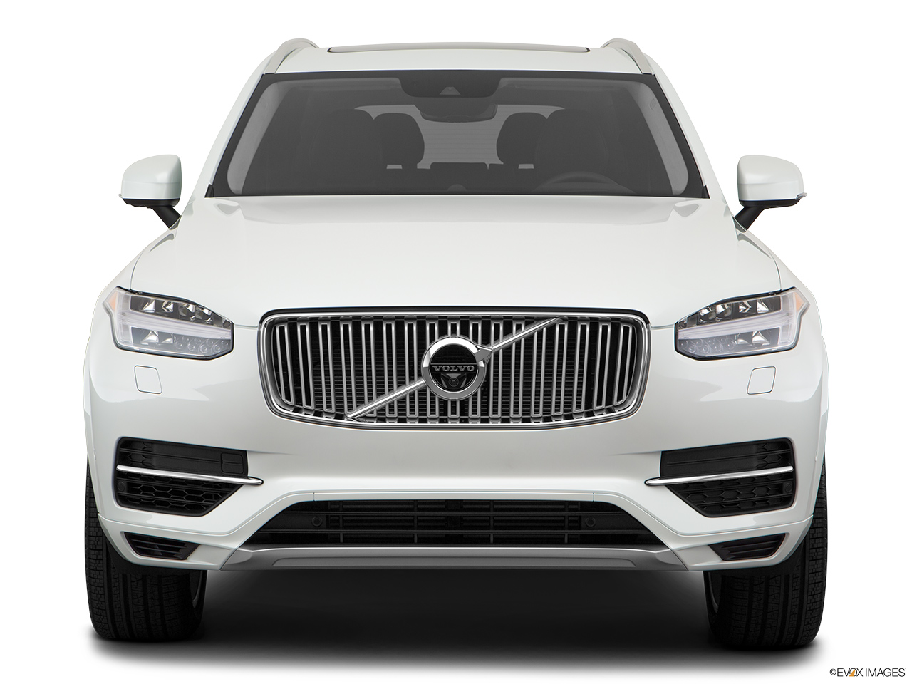 2017 Volvo XC90 Plug-In Hybrid T8 Inscription Low/wide front. 