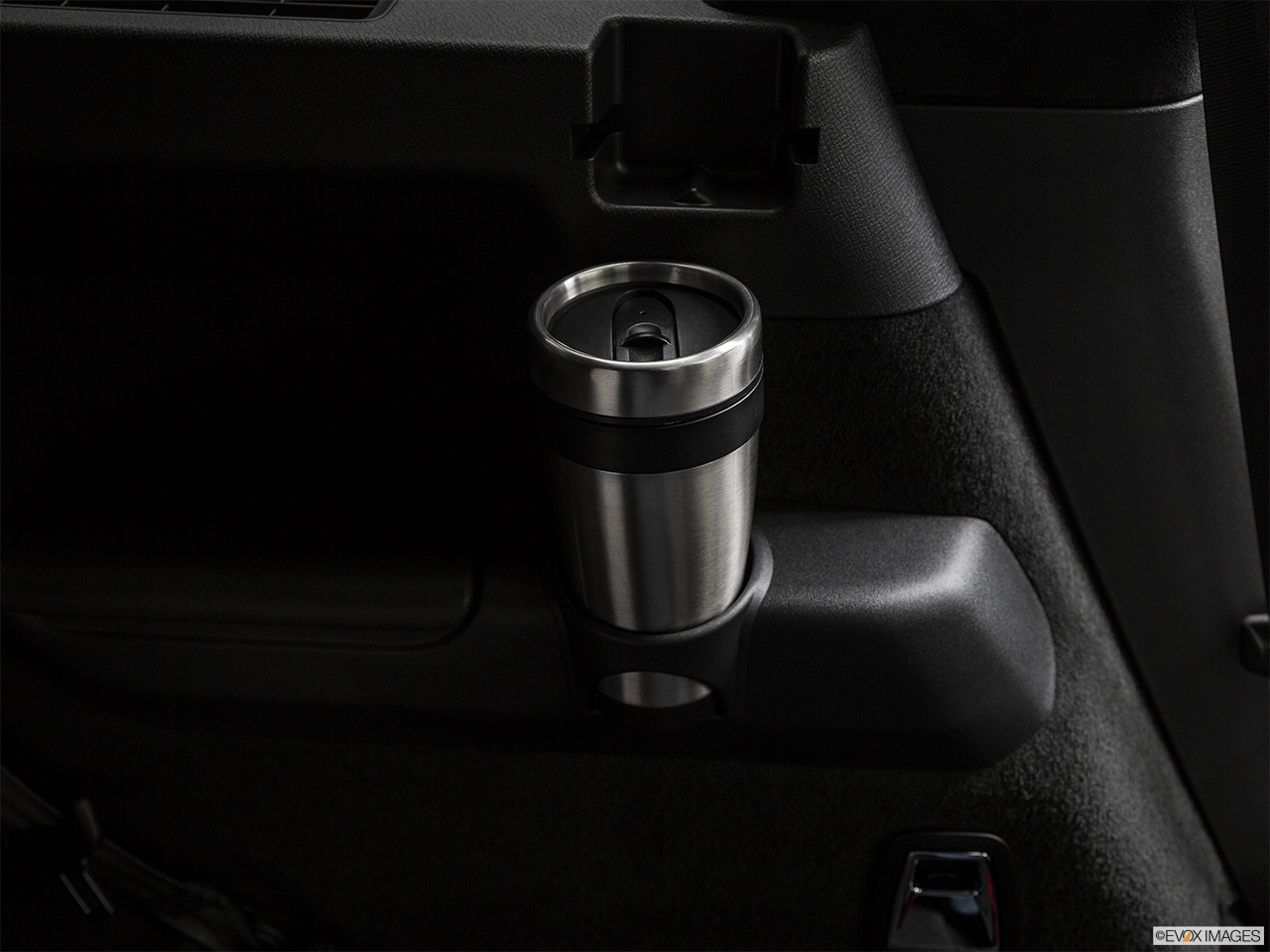 2017 Volvo XC90 Plug-In Hybrid T8 Inscription Third Row side cup holder with coffee prop. 
