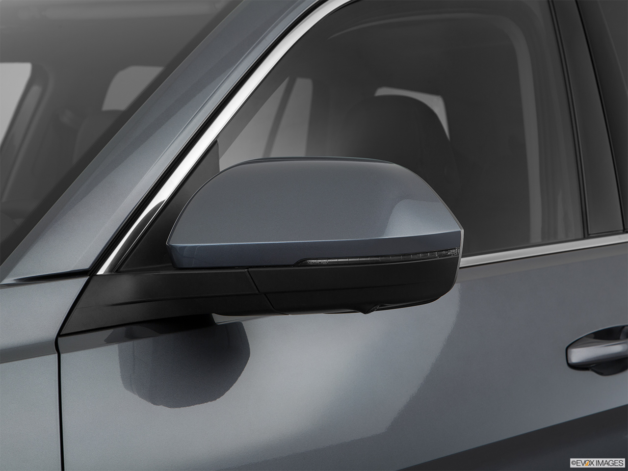 2018 Volkswagen Atlas SEL Premium Driver's side mirror, 3_4 rear 