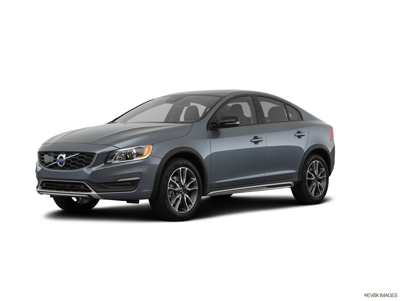 2023 Volvo S60 Cross Country  Front Quarter