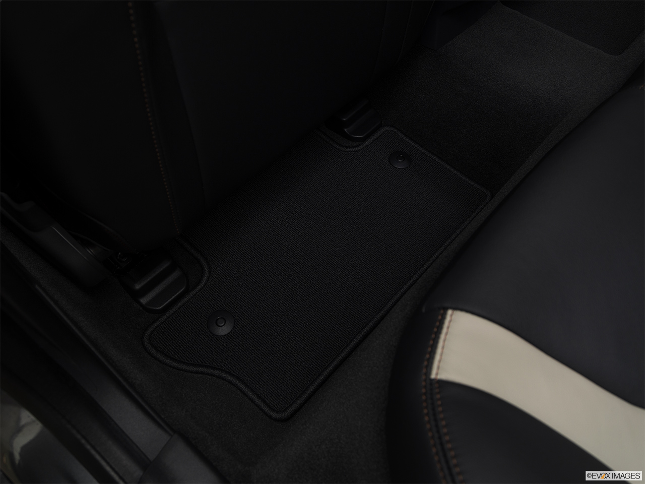 2018 Volvo S60 Cross Country T5 AWD Rear driver's side floor mat. Mid-seat level from outside looking in. 