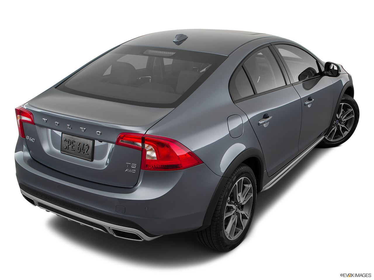 2018 Volvo S60 Cross Country T5 AWD Rear 3/4 angle view. 