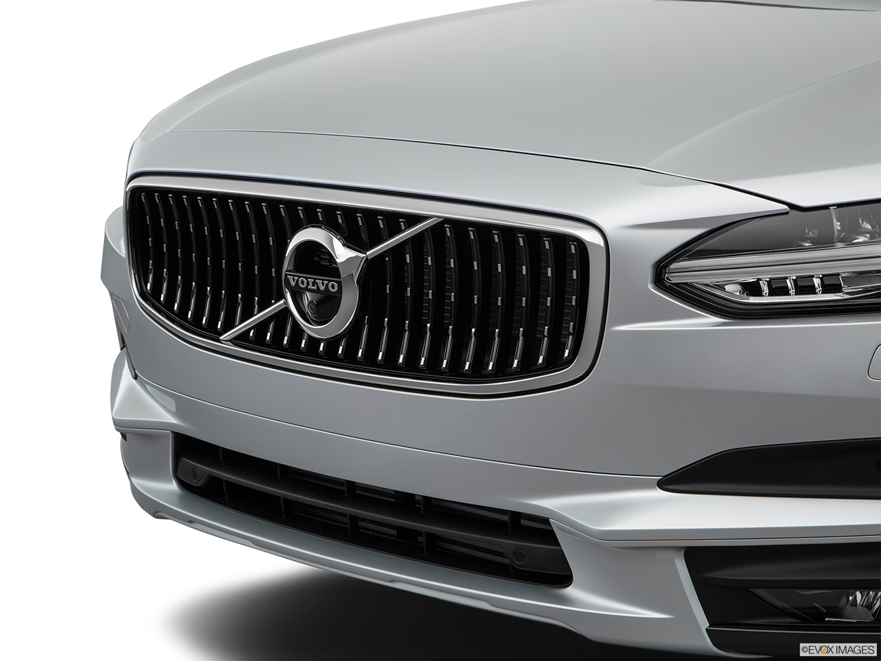 2019 Volvo V90 Cross Country T5 Close up of Grill. 