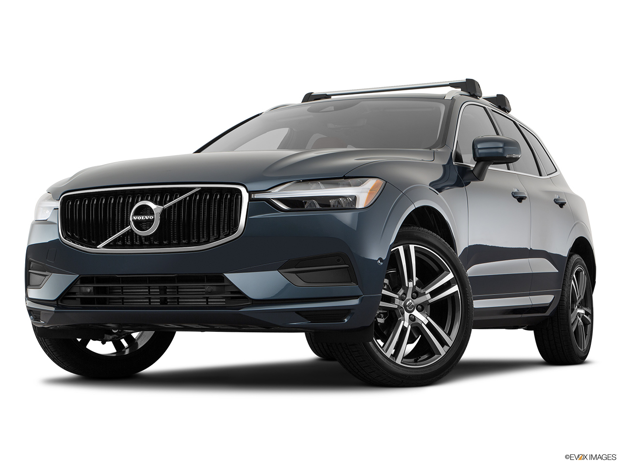 2018 Volvo XC60 T5 Momentum Front angle view, low wide perspective. 