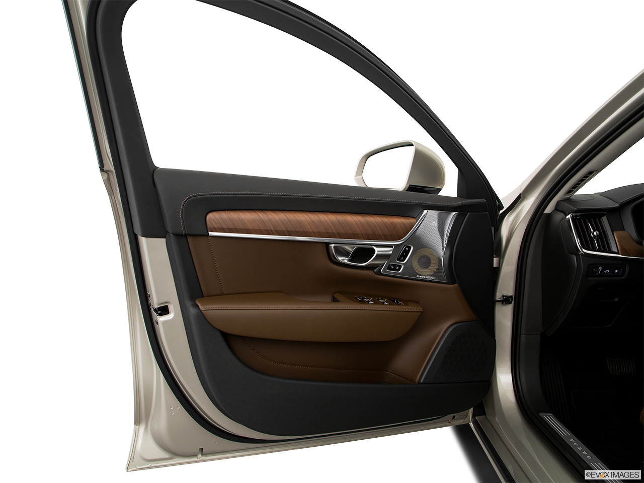 2018 Volvo S90 T8 Inscription eAWD Plug-in Hybrid Inside of driver's side open door, window open. 