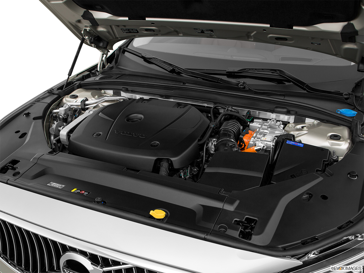 2018 Volvo S90 T8 Inscription eAWD Plug-in Hybrid Engine. 