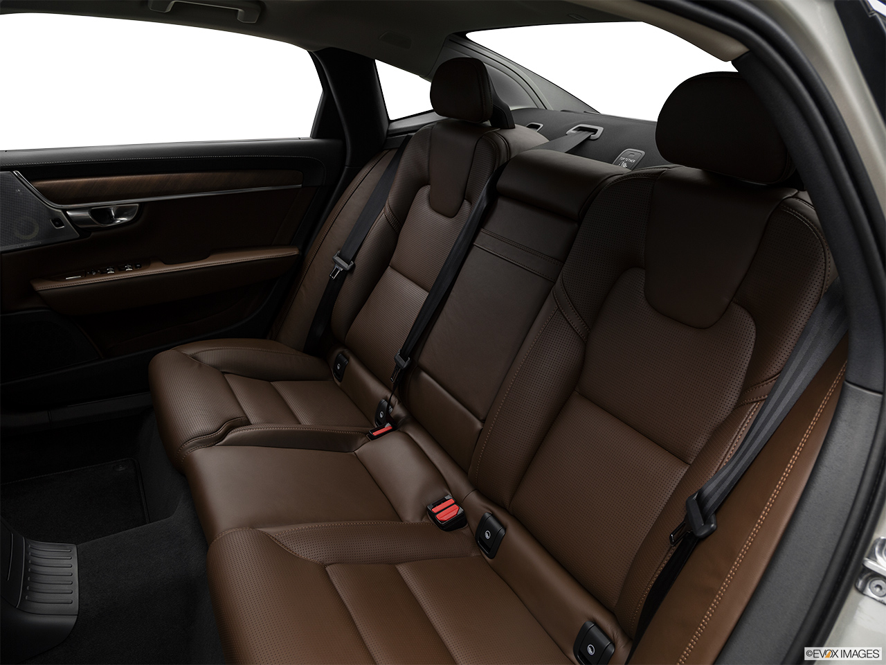2018 Volvo S90 T8 Inscription eAWD Plug-in Hybrid Rear seats from Drivers Side. 