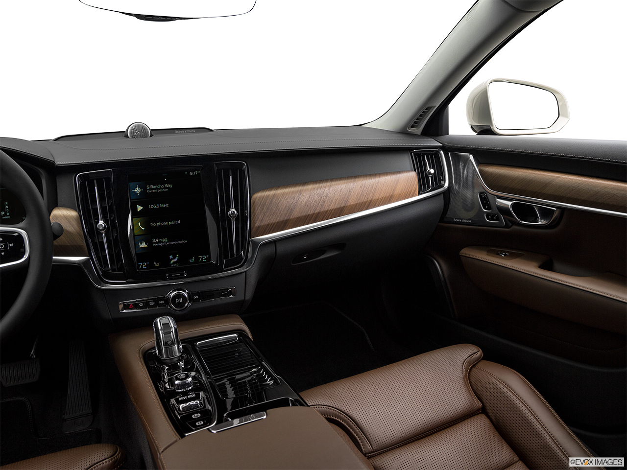 2018 Volvo S90 T8 Inscription eAWD Plug-in Hybrid Center Console/Passenger Side. 