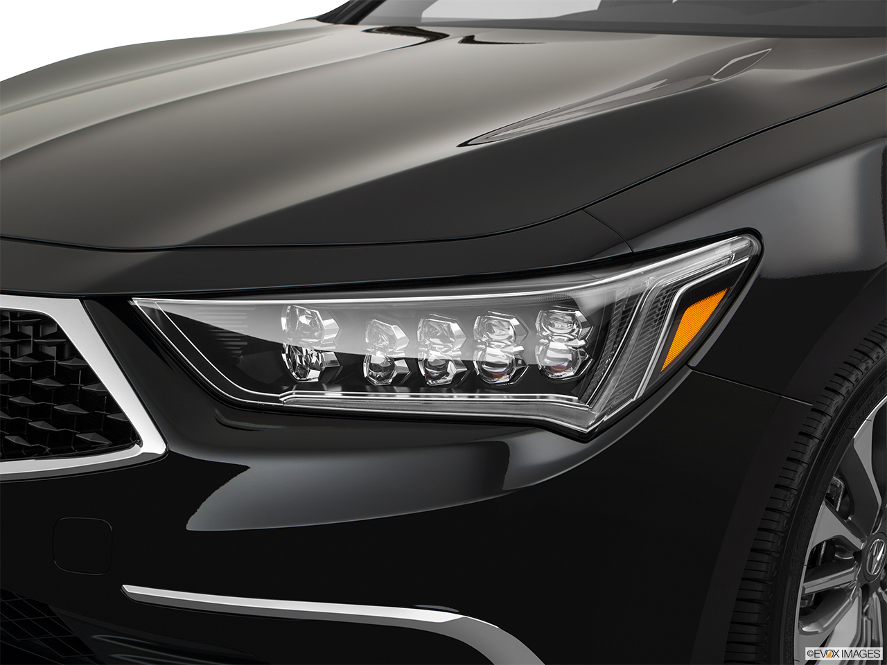 2018 Acura RLX Base Drivers Side Headlight. 