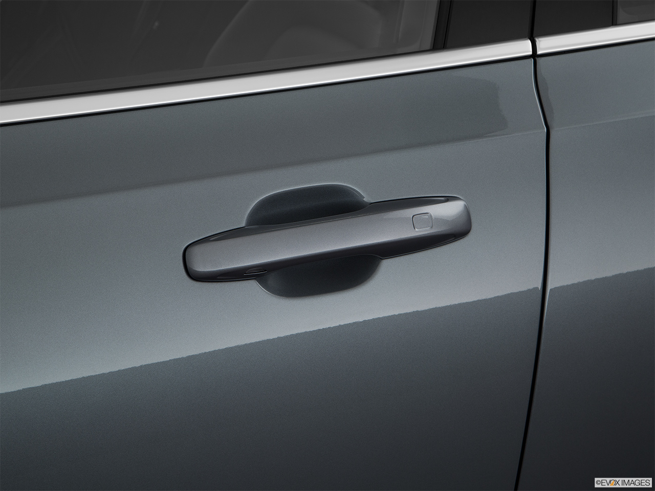 2018 Volvo V90 T6 AWD R-DESIGN Drivers Side Door handle. 