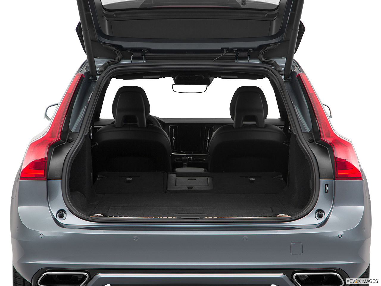 2019 Volvo V90 T6 AWD R-DESIGN Hatchback & SUV rear angle. 