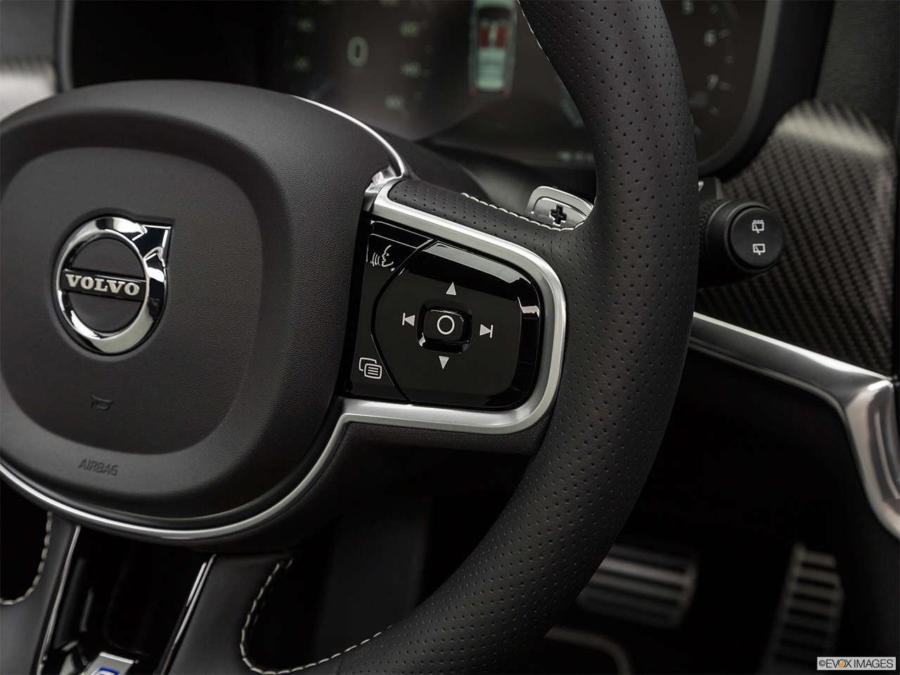 2018 Volvo V90 T6 AWD R-DESIGN Steering Wheel Controls (Right Side) 
