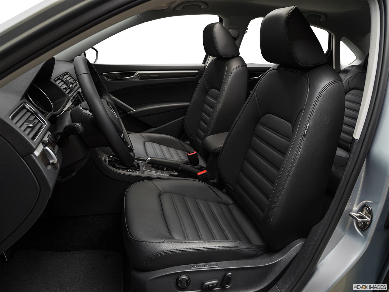 2018 Volkswagen Passat 2.0T SEL Premium Front seats from Drivers Side. 