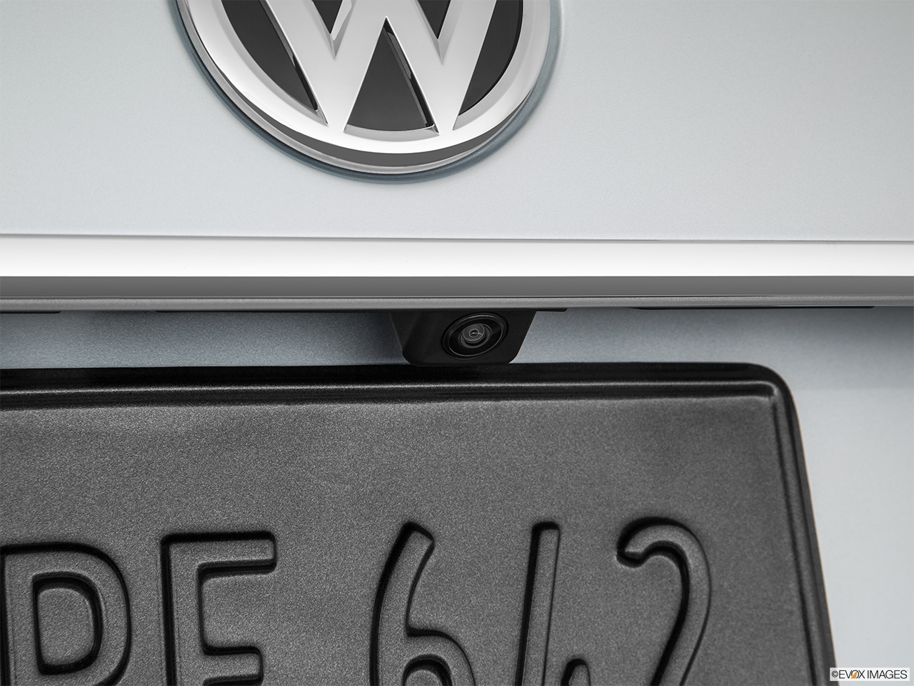 2018 Volkswagen Passat 2.0T SEL Premium Rear Back-up Camera 