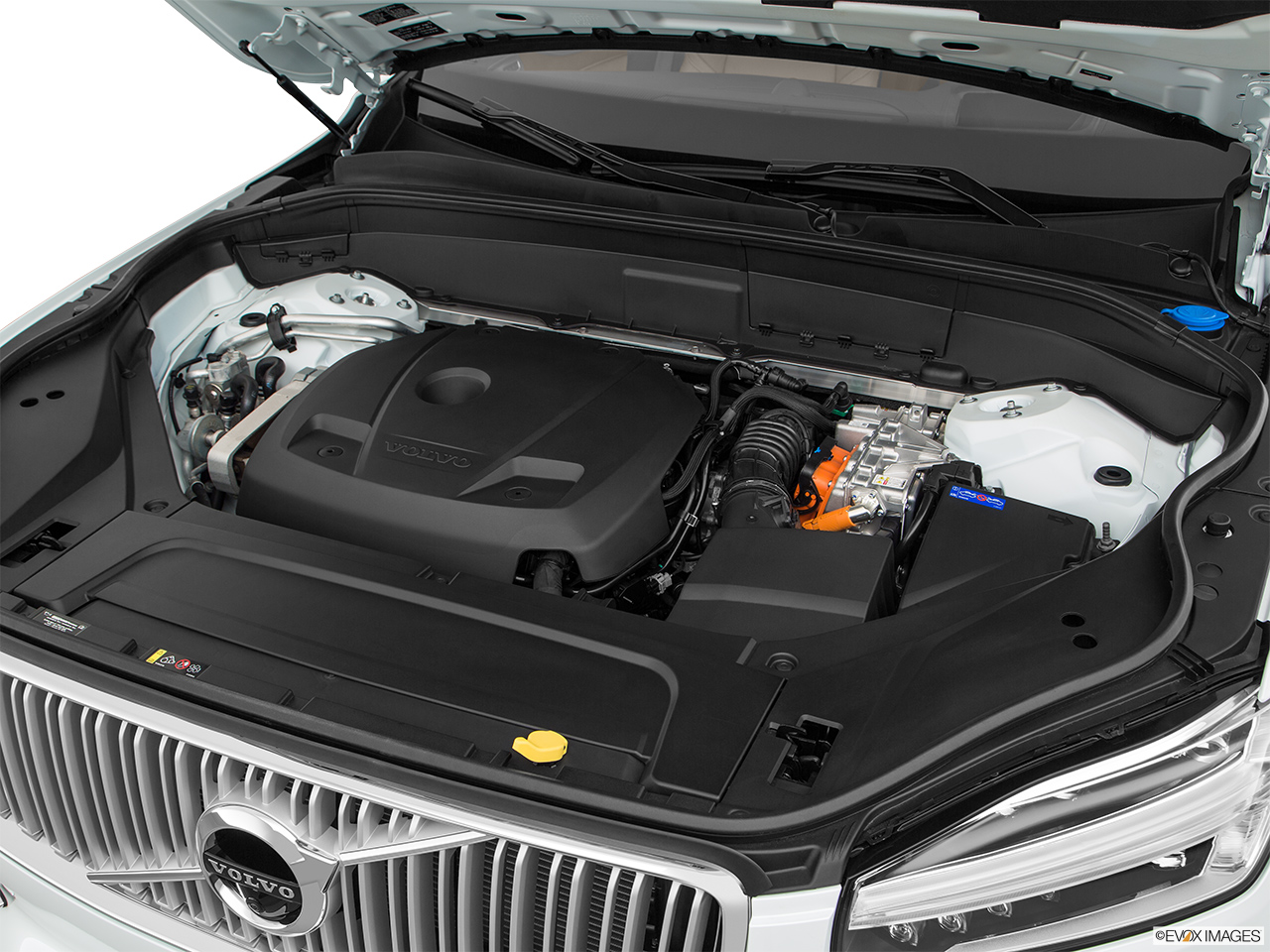 2019 Volvo XC90  T8 Inscription eAWD Plug-in Hybrid Engine. 