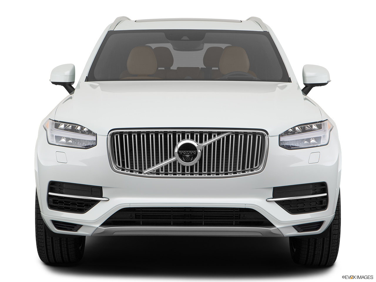 2019 Volvo XC90  T8 Inscription eAWD Plug-in Hybrid Low/wide front. 