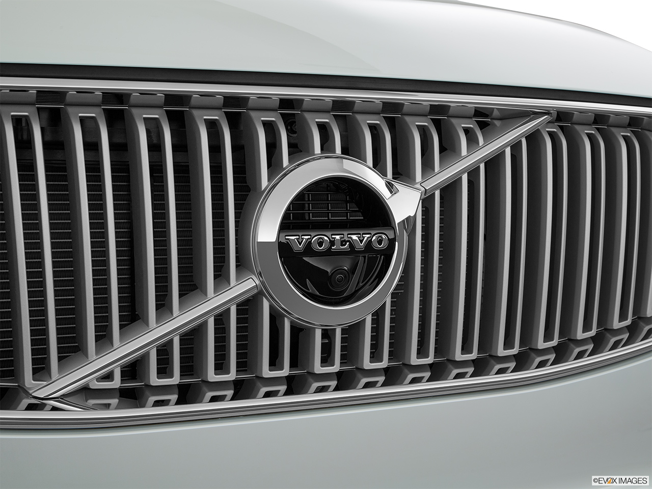 2019 Volvo XC90  T8 Inscription eAWD Plug-in Hybrid Rear manufacture badge/emblem 