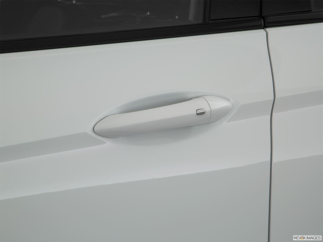 2018 Buick Regal Tourx  Preferred Drivers Side Door handle. 