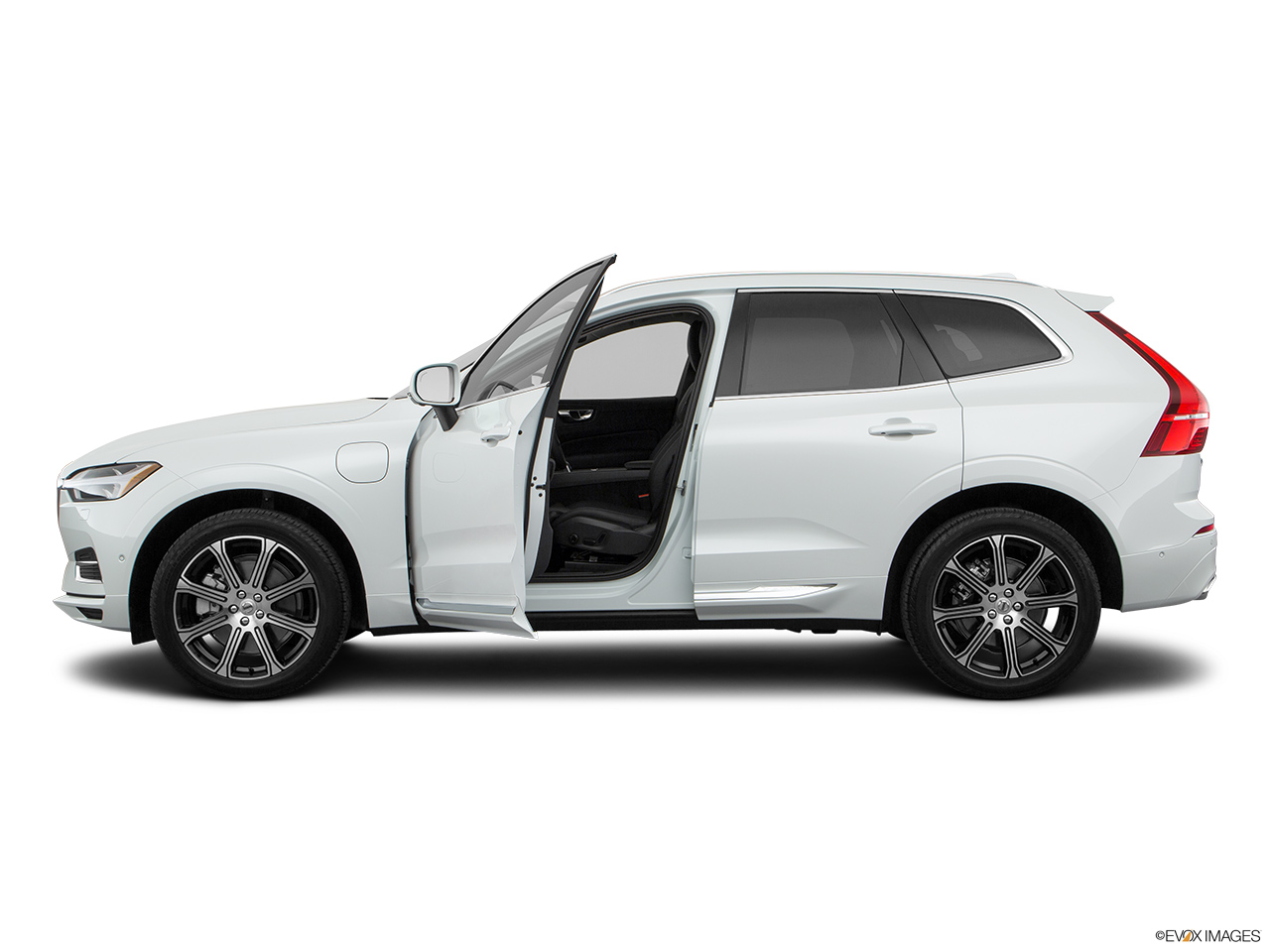 2019 Volvo XC60 T8 Inscription eAWD Plug-in Hybrid Driver's side profile with drivers side door open. 