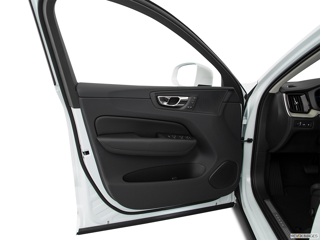 2019 Volvo XC60 T8 Inscription eAWD Plug-in Hybrid Inside of driver's side open door, window open. 