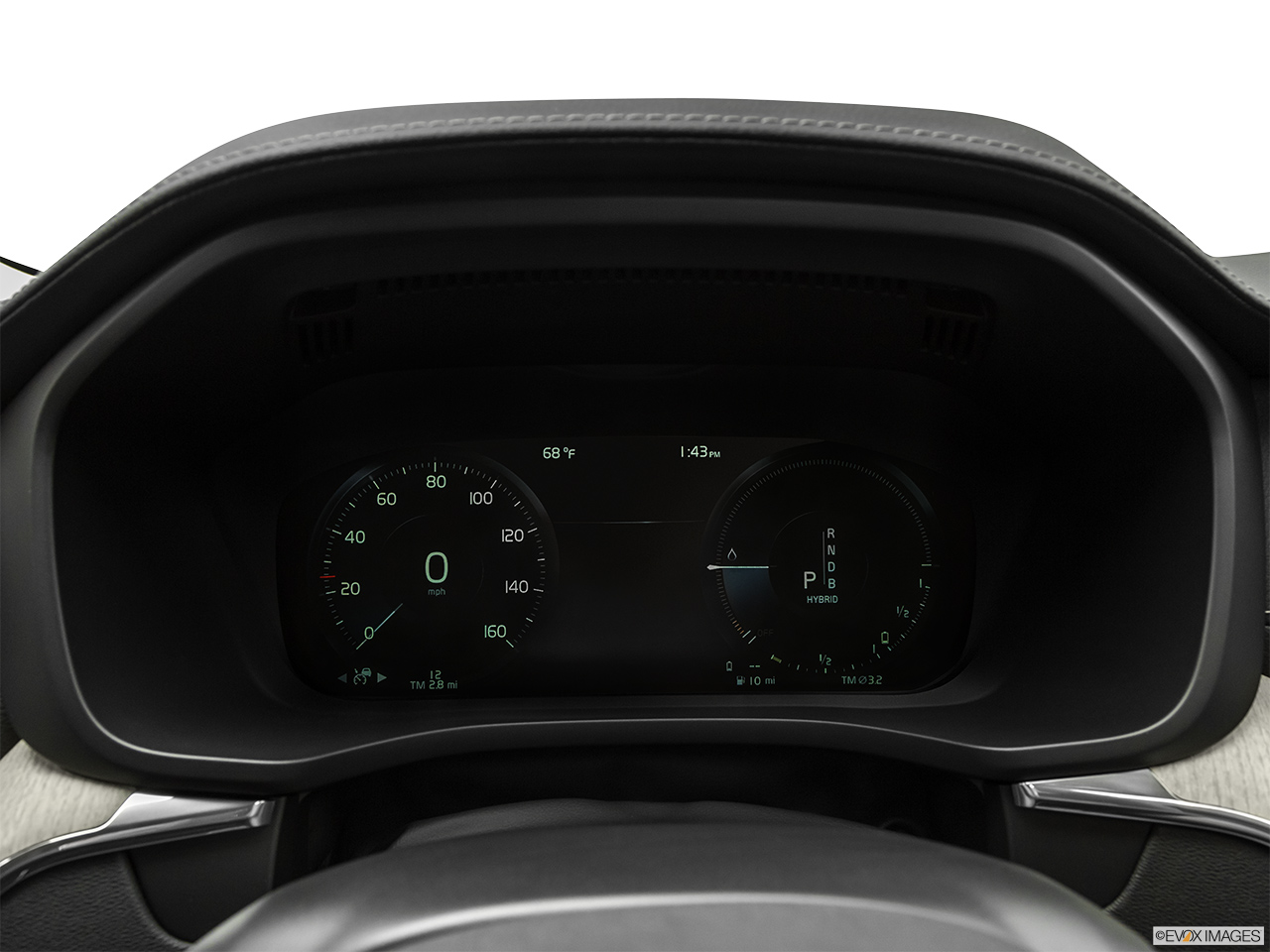 2019 Volvo XC60 T8 Inscription eAWD Plug-in Hybrid Speedometer/tachometer. 