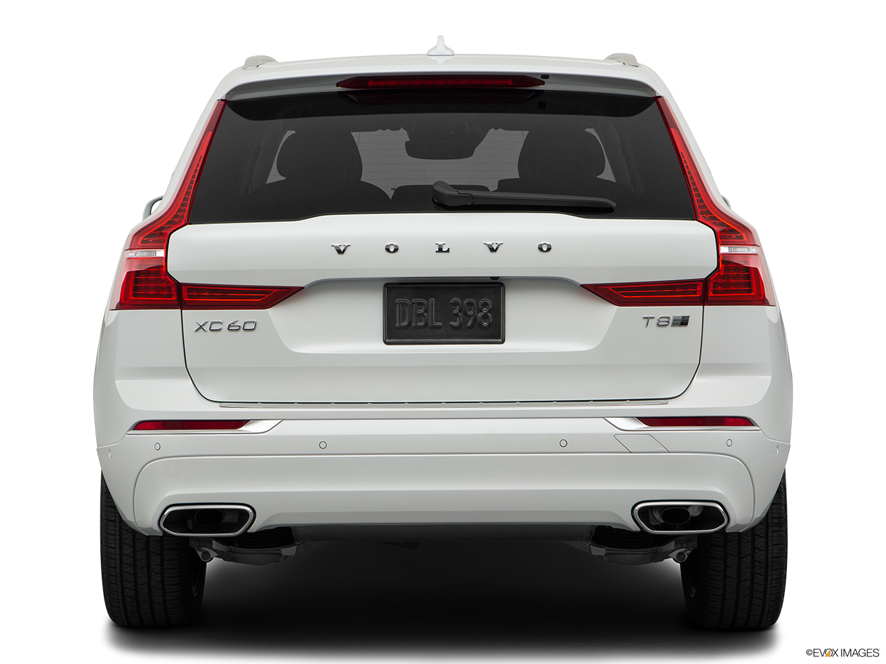 2019 Volvo XC60 T8 Inscription eAWD Plug-in Hybrid Low/wide rear. 
