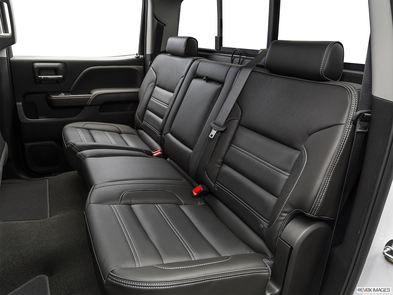 2019 GMC Sierra 2500HD Denali Rear seats from Drivers Side. 